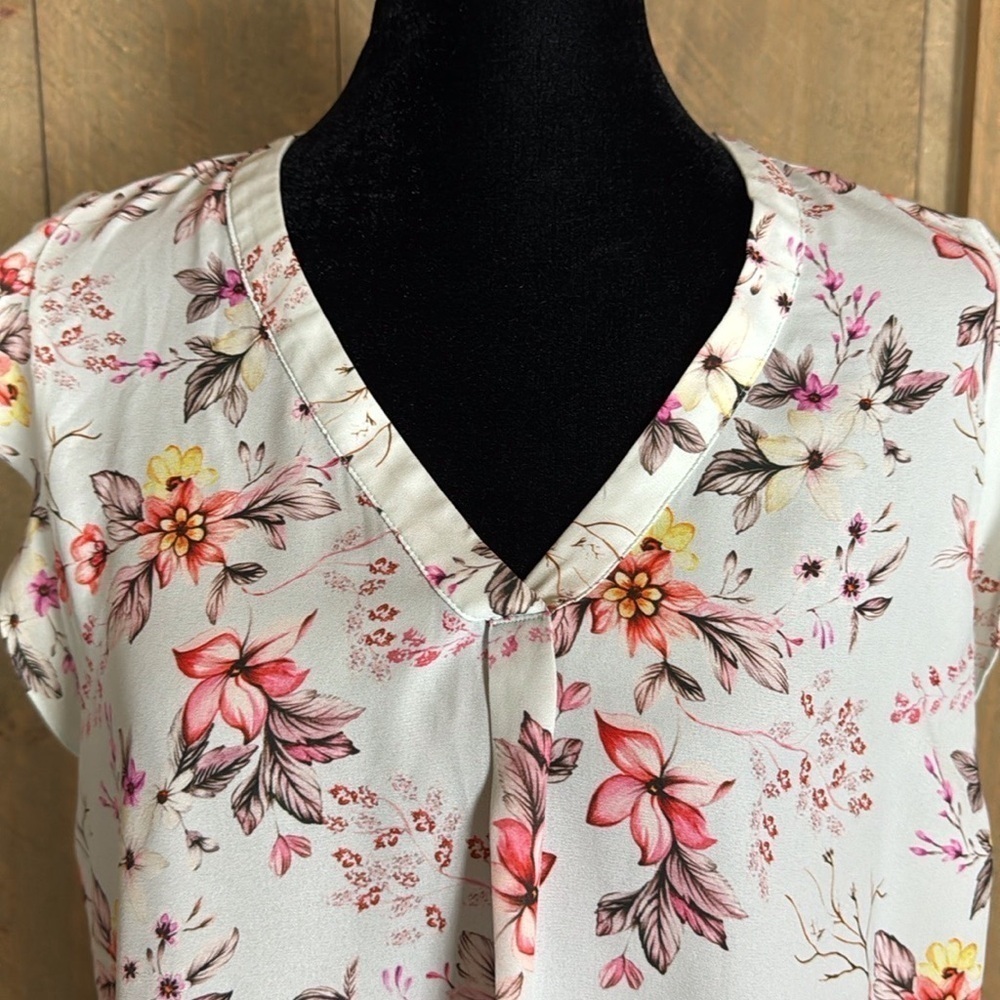 Tabitha Webb floral print blouse Size Large - Picture 6 of 9